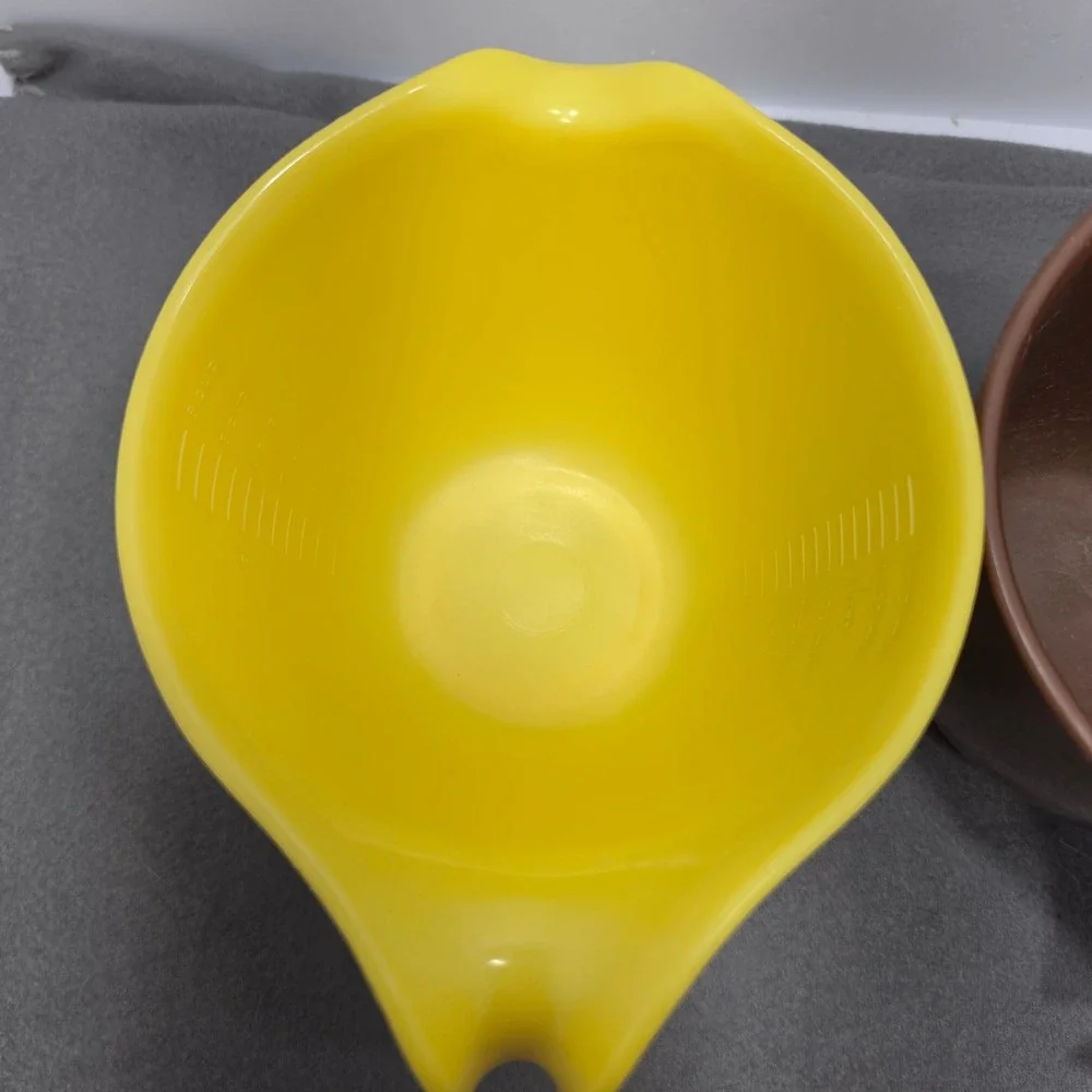Vintage Tupperware 1.4L Measuring Mixing Pitcher Set Yellow Brown Retro 6 Cup  G